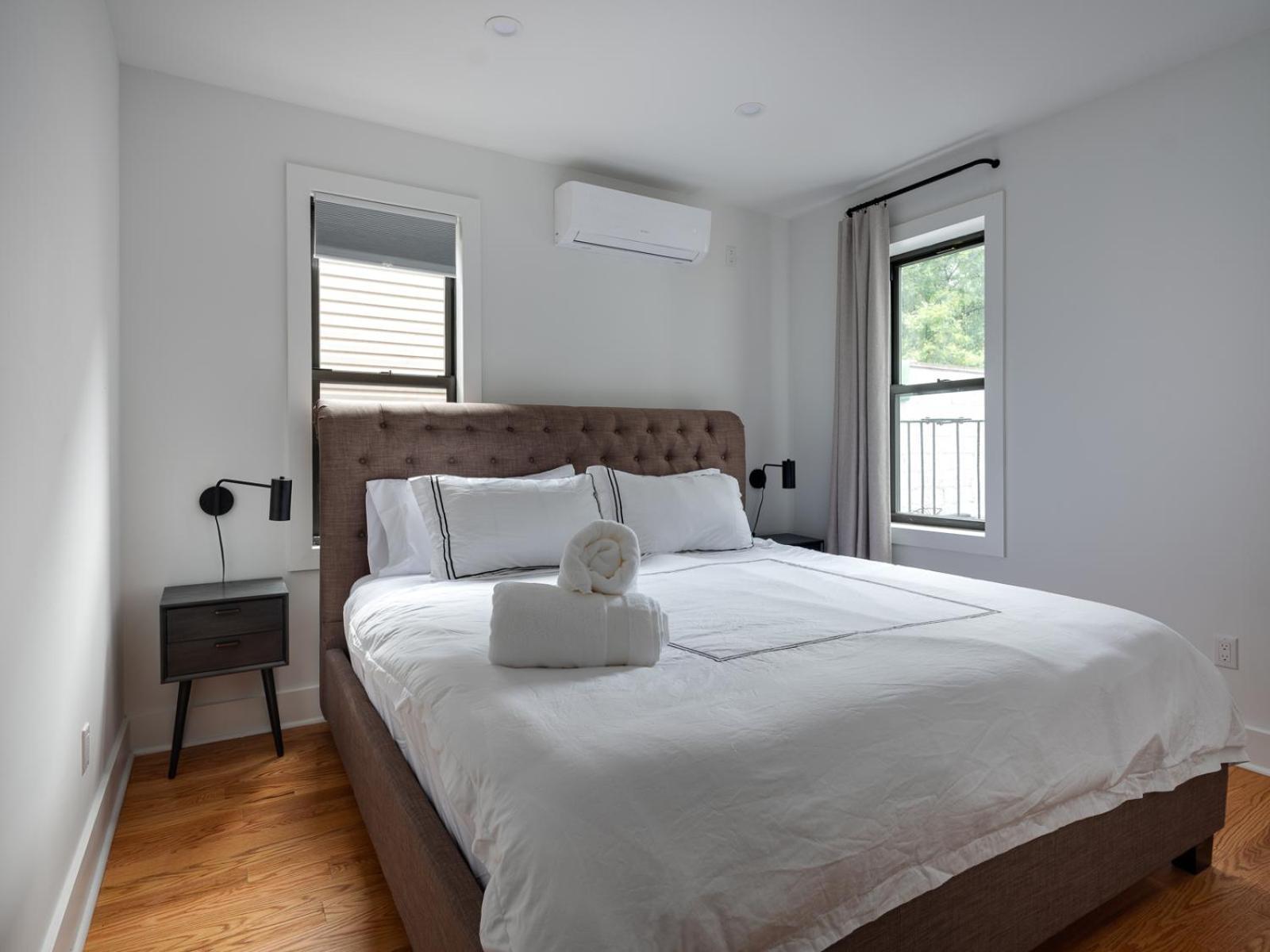 Three Bedroom Brooklynite Suite! New York Exteriör bild